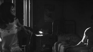 Olivia Ross hot - Die Theorie von Allem (2023) | Sex movie scene