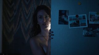 Roxane Fomberteau nude - Comme par magie (2023)