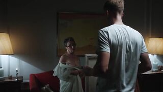 Ina-Miriam Rosenbaum sex - Darling (2020)
