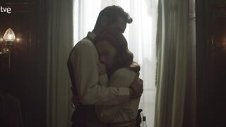 Aria Bedmar sexy - Operación Barrio Inglés s01e08 (2024)