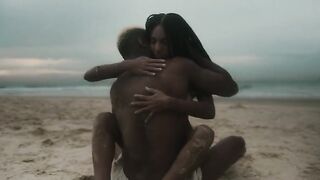 Lari Sacratto nude- Petalas (2024) hot movie scenes