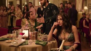 Sara Ali Khan Sex. Murder Mubarak (2024) Hot scenes