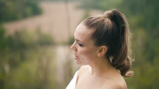 Lucie Vondrácková hot clip "Šance" (2023) sexy musical video