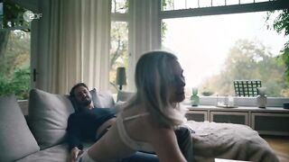 Leonie Wesselow sexy, Barbara Prakopenka hot. Helen Dorn s01e16 (2022 Hot TV Show Scenes