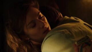 Camille Rutherford nude, Jeanne Rosa, Aïssa Maïga, Kaori Ito, Sarah Suco nude | Neuf meufs, L'unitaire (2021) Hot Scenes