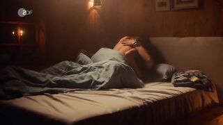 Nadine Menz sex. Inga Lindström s18e06 (2021) hot kiss and sex scene