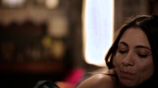 Mishel Prada, Maria-Elena Laas nude - Vida s01e06 (2018) nude scenes