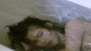 Fanny Bastien nude. Urgence (1985) full nudity classic scene