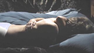 Retro Nude Scene. Nastassja Kinski topless. Falsche Bewegung (1975)