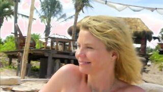 Annette Frier nackte - Lichtblau - Neues Leben Mexiko (2010)Beach Nude Scene