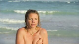 Annette Frier nackte - Lichtblau - Neues Leben Mexiko (2010)Beach Nude Scene