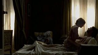 Najwa Nimri nude scene. Utopía (2003)