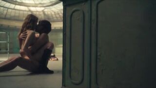 Luise Aschenbrenner nude sex scene - Disko 76 Season 01 (2024)