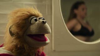 Géraldine Lapalus hot - Jeff Panacloc À la poursuite de Jean-Marc (2023) Funny Hot Scene