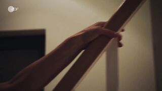 Henrike Hahn sexy - Bettys Diagnose s11e01 (2024)