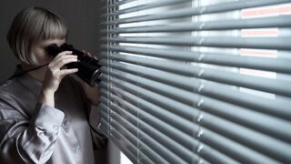 Paulina Alpen nude. Hikikomori (2023)