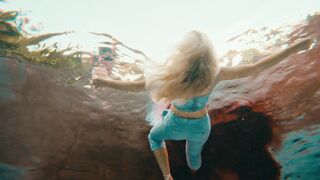 Jenna Ortega sexy - Sabrina Carpenter - Taste (2024) hot celebrities kissing scene