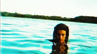 Mira Elisa Obling nude - Havet er rødt (2024) Hot and Sex Scenes