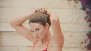 Shailene Woodley sexy - Killer Heat (2024) Hollywood Hot Scenes