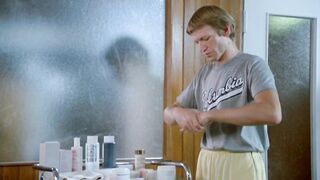 Classic Naked Massage and Shower Nude Scenes. Train d'enfer (1985)