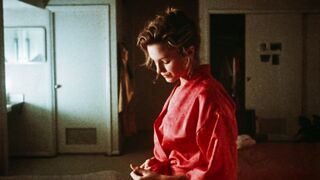 Kimberly Johnston, Carol Cadby, Merry Rozelle, Donna Baltron - Shallow Grave (1987) erotic scenes