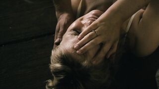 Laura Tonke nude, Melanie Straub nackte - Hedi Schneider steckt fest (2015) hot 