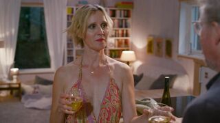 Sabine Waibel nude, Ruth Rosenfeld nackt - Uberleben in Brandenburg (2023) Elderly Nudity and Sex Szene