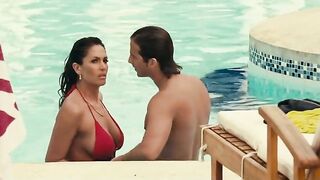 Ursula Corbero topless, Silma Lopez nude - Crimen con vista al mar (2013)