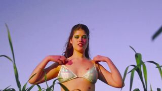 Camila del Campo nude, Valeria Lois hot bikini- Magic Farm (2025)