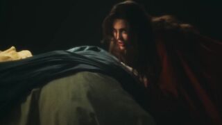 Ella Hunt nude - Subway Trash (2025) Music Clip