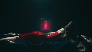 Ella Hunt nude - Subway Trash (2025) Music Clip