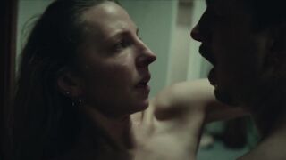 Katharina Schuttler nackte. A better Place (2025) TV Show sex scene