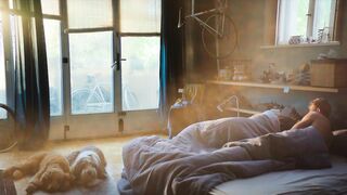 Janina Uhse nude, Alfonsina Bencosme - Spieleabend (2024) Sex Scene