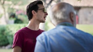 Claudia Bacos hot - On aurait du aller en Grece (2024) Bikini (no nudity)