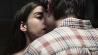 Carolina Yuste nude - Undercover (2024) Bathroom Nudity Scene