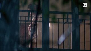 Valentina Lodovini nude - La giusta distanza (2007) Voyeur and Sex Scenes