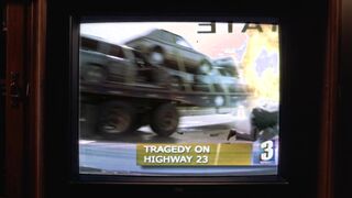 Odessa Munroe, A.J. Cook topless - Final Destination 2 (2003)