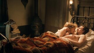 Janet McTeer, Glenn Close hot. Albert Nobbs (2011)