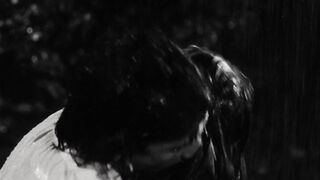 Vintage Erotic Scene - L'allegement (1983)