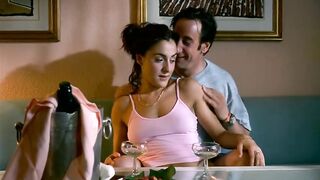 Candela Pena nude, Maria Barranco, Susana Reche nude - Novios (1990)