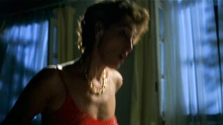 Candela Pena nude, Maria Barranco, Susana Reche nude - Novios (1990)