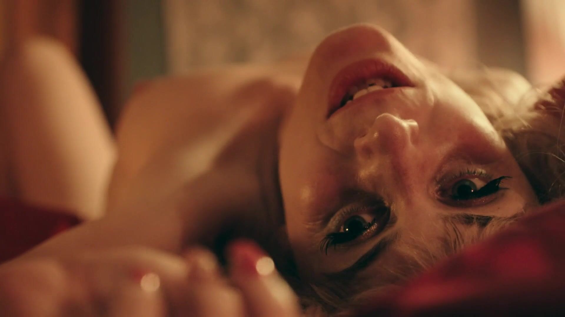 Anna Pieri nude, Helene Patricio hot, Lavinia Longhi sexy – Station Horizon (2015) Hot Scenes of Season 01