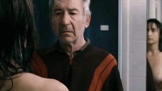 Roxana Blanco topless, Paula Viel nude ass - El muerto y ser feliz (2012)