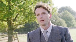 Kate Beckinsale nude in Haunted (1995) Topless Celebrity