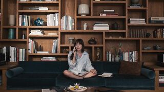 Dakota Johnson sexy - Materialists (2025)