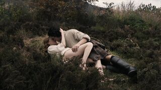 Hermione Corfield, Harriet Slater nde - Outlander Blood Of My Blood s01e03 (2025) Hot and Nudity Butt Scene