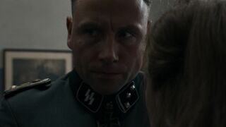 Elisa Schlott nude, Alma Hasun sexy - Die Vorkosterinnen (2025) Sex and Nudity  Underwater Scenes