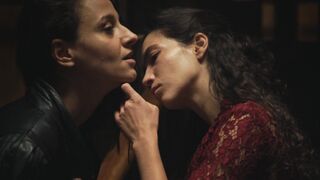 Verena Altenberger, Kenda Hmeidan, Mona Zarreh Hoshyari Khah nude. Topless Actresses. Lesbian Scene - No Beast. So Fierce. (2025)