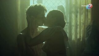 Tina Stojilkovic topless - Mittelmarsch (2022)