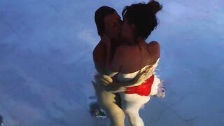 Elena Wolff nude, Julia Windischbaue sexy, Melanie Sidhu hot. Threesome Lesbian Scene - Para dies (2022)